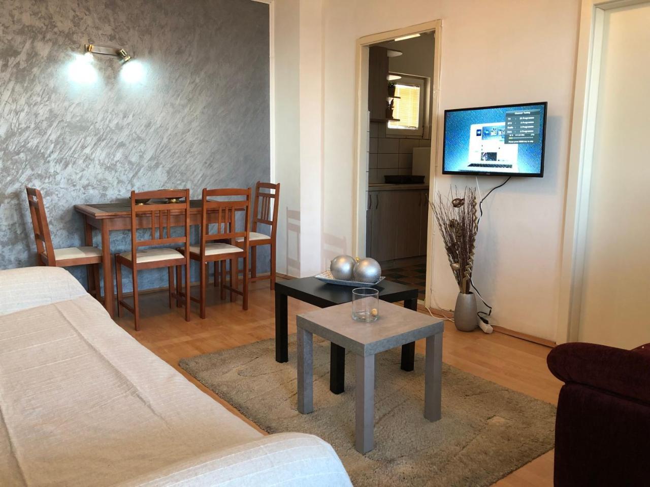 Square Vanilla Apartments スコピエ エクステリア 写真