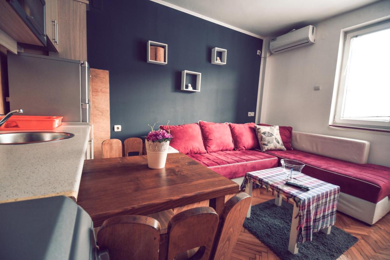 Square Vanilla Apartments スコピエ エクステリア 写真