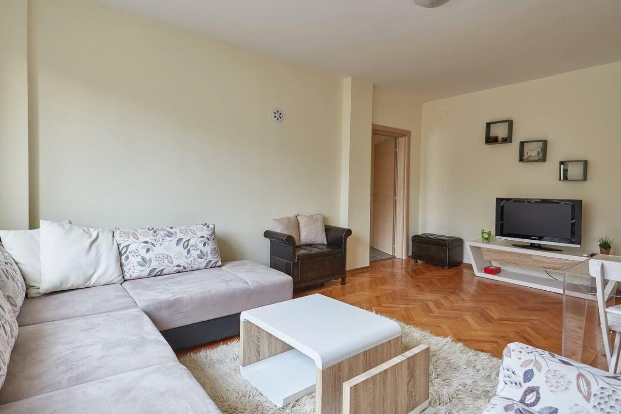 Square Vanilla Apartments スコピエ エクステリア 写真